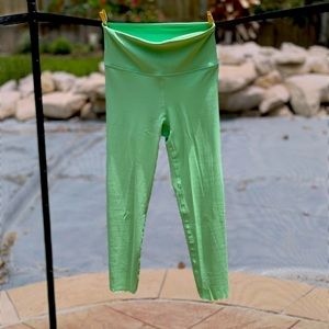 Cute mint capris leggings!